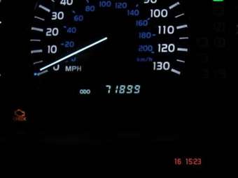 2005 Lexus LX470 Pictures
