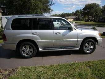 2005 Lexus LX470 Pictures