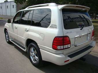 2005 Lexus LX470 Images