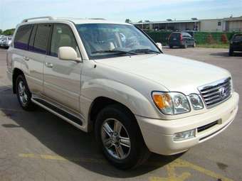 2005 Lexus LX470 Pics