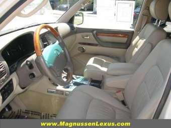 2005 Lexus LX470 Images