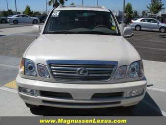2005 Lexus LX470 Pictures
