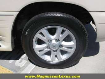 2005 Lexus LX470 Wallpapers