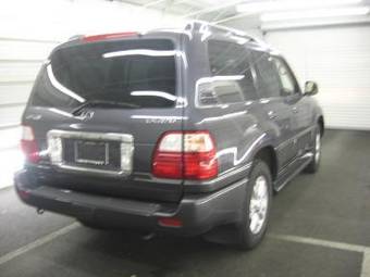 2005 Lexus LX470 Pictures