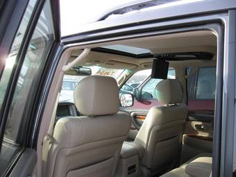 2005 Lexus LX470 Pictures
