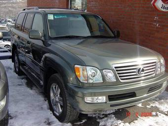 2005 Lexus LX470 Pics