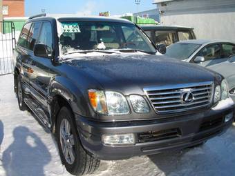 2005 Lexus LX470 Photos