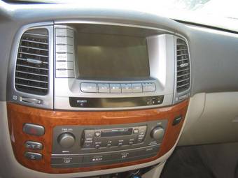 2005 Lexus LX470 Wallpapers