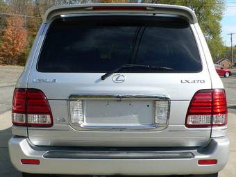 2005 Lexus LX470 Pics