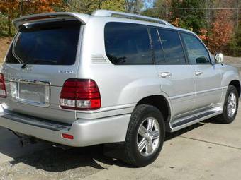 2005 Lexus LX470 Pictures