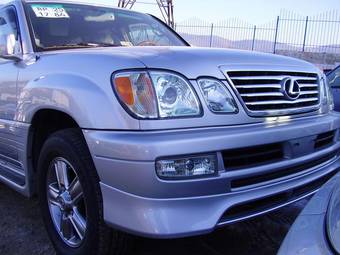 2005 Lexus LX470 Images