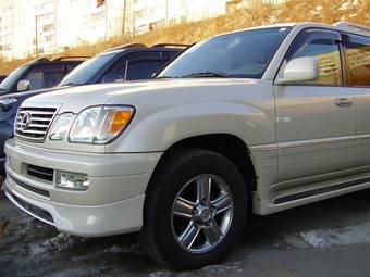 2005 Lexus LX470 Photos