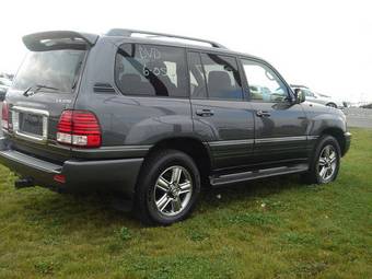 2005 Lexus LX470 Pictures