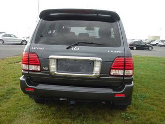 2005 Lexus LX470 Photos