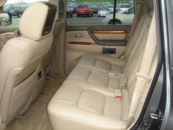 2005 Lexus LX470 Images
