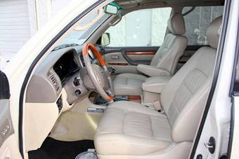 2005 Lexus LX470 Photos