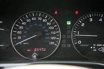 2005 Lexus LX470 Photos