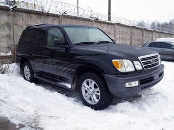 2005 Lexus LX470 Pictures