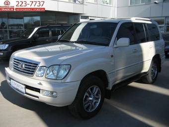 2005 Lexus LX470 Photos