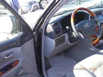 2005 Lexus LX470 Pictures