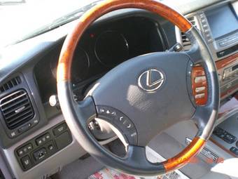 2005 Lexus LX470 Pictures