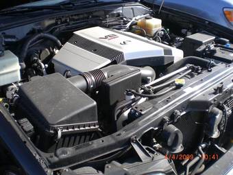 2005 Lexus LX470 Pictures