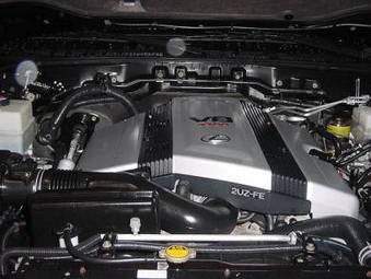 2005 Lexus LX470 Pictures