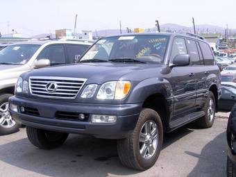 2005 Lexus LX470 Pics