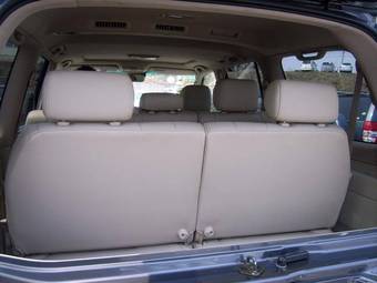 2005 Lexus LX470 Photos