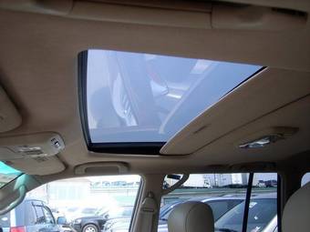 2005 Lexus LX470 Photos