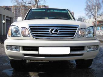 2005 Lexus LX470 Photos