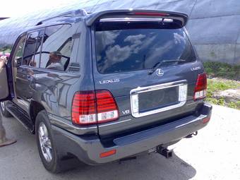 2005 Lexus LX470 Pictures