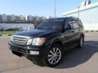2005 Lexus LX470 Pics