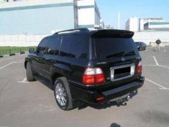 2005 Lexus LX470 Pictures