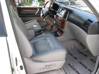 2005 Lexus LX470 Pictures