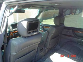 2005 Lexus LX470 Pictures