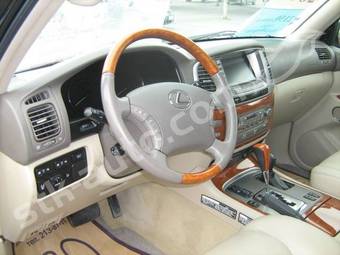 2005 Lexus LX470 Pictures
