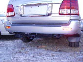 2005 Lexus LX470 Pictures