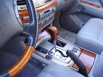 2005 Lexus LX470 Photos