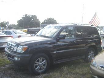 2005 Lexus LX470 Pics