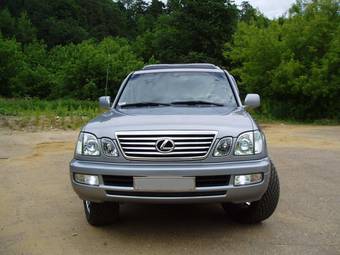 2005 Lexus LX470 Pictures