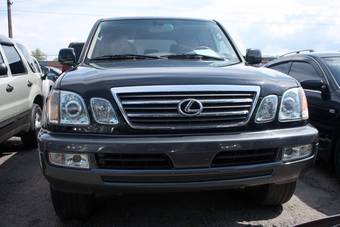 2005 Lexus LX470 Photos