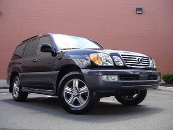 2005 Lexus LX470 Images