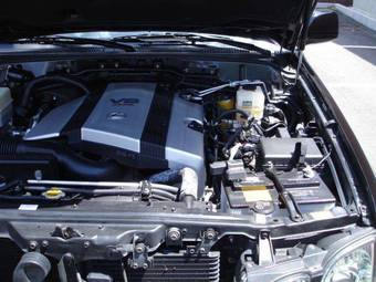 2005 Lexus LX470 Pictures