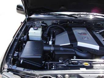 2005 Lexus LX470 Photos
