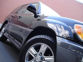 2005 Lexus LX470 Pictures