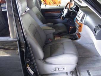 2005 Lexus LX470 Pictures