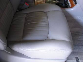 2005 Lexus LX470 Pics