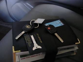 2005 Lexus LX470 Pictures