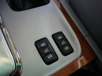 2005 Lexus LX470 Photos